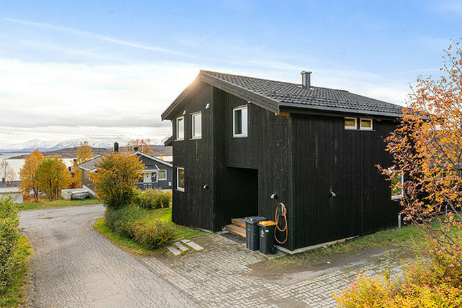 Nisevegen 93